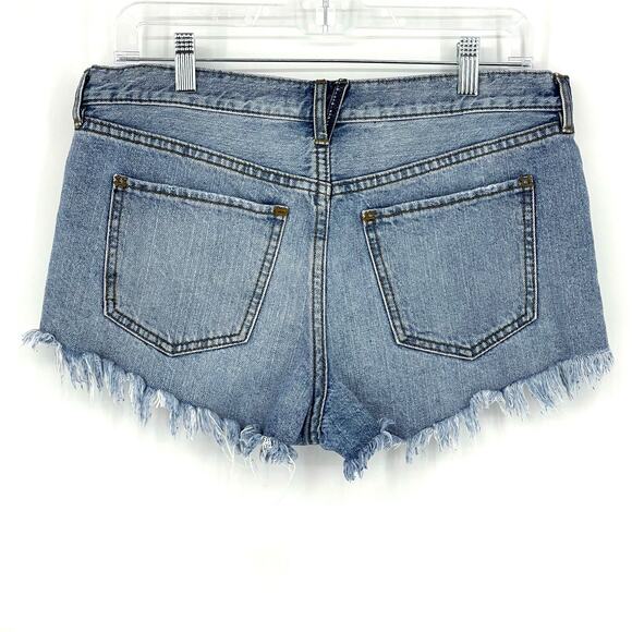 We The Free Button Fly Denim Shorts Raw Hem Size 28 Concert Short Shorts Boho - Picture 2 of 16